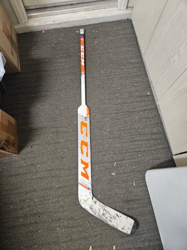 Senior CCM Extreme Flex 4 Regular Goalie Stick 26" Paddle (Used)