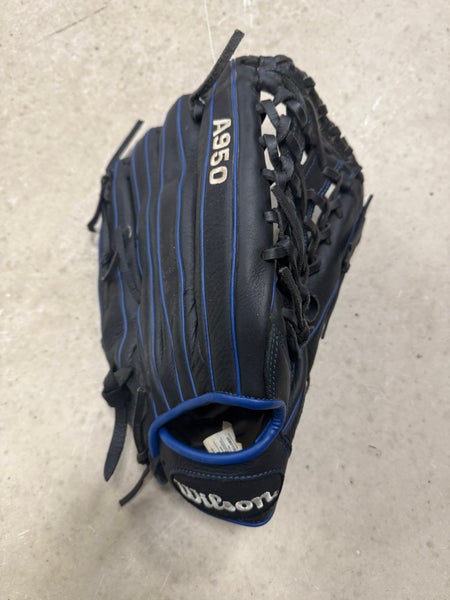 Black Adult Wilson A950 RH Outfield Baseball Glove 14" (Used)