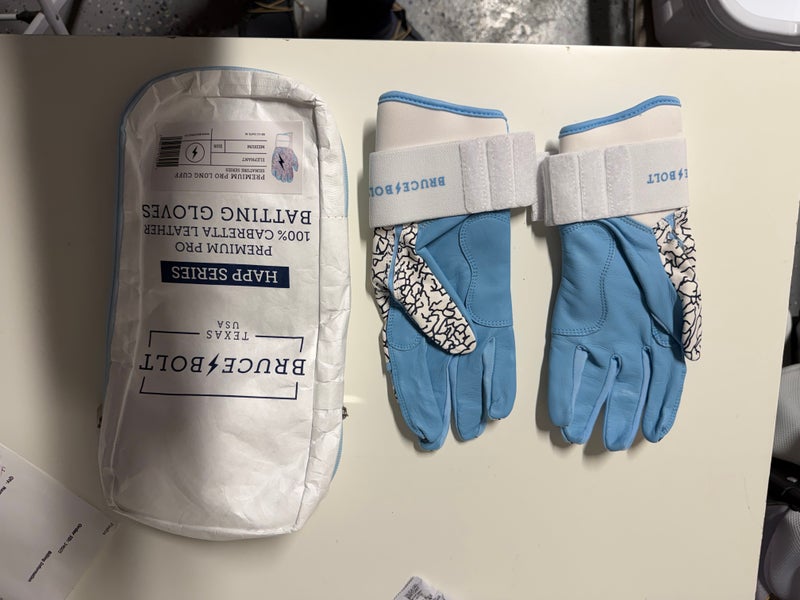 Medium Batting Gloves (New)