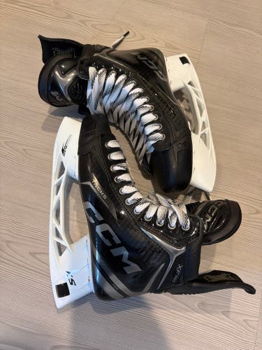 2024 CCM Tacks XF Pro Hockey Skates Regular Width 9 (New)