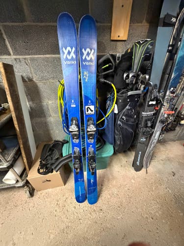 Volkl Blaze 94 W 155 cm All Mountain Skis With marker Bindings (Used)