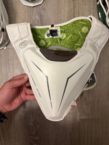 Large Adult Maverik M5 Speed Pad Shoulder Pads (Used)