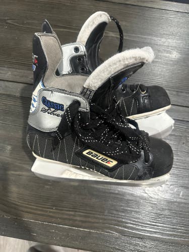 2006 Bauer Supreme Hockey Skates Extra Wide Width 7 (Used)