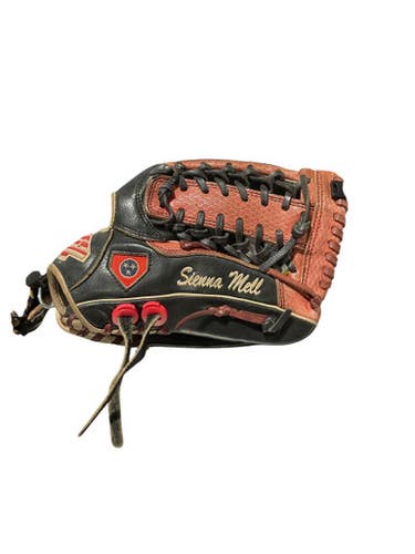 Used 44 GLOVE BB/SB Glove RH Throw Black 12" 11834-S000042566