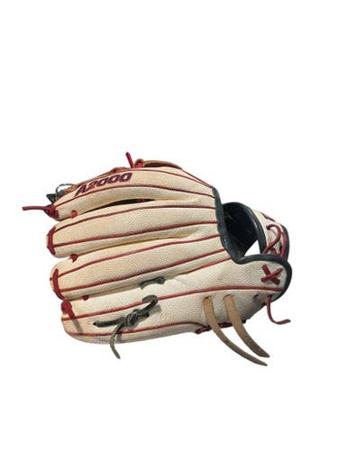 Used Wilson USA A2000 BB/SB Glove RH Throw White/Red/Navy 12 1/4" 11834-S000040516
