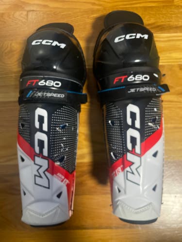 Senior CCM JetSpeed FT680 13" Shin Pads (Used)