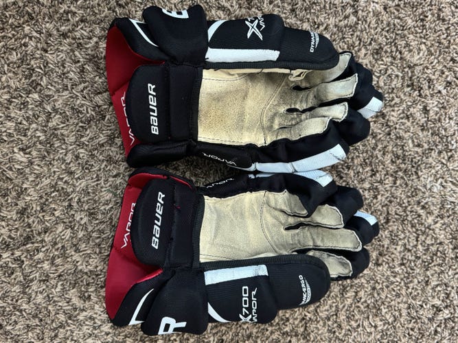Bauer Vapor X700 Gloves 15" (Used)