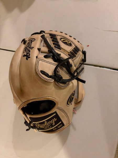 2023 Rawlings Heart of the Hide RH Pitcher's Baseball Glove 11.75" (Used)