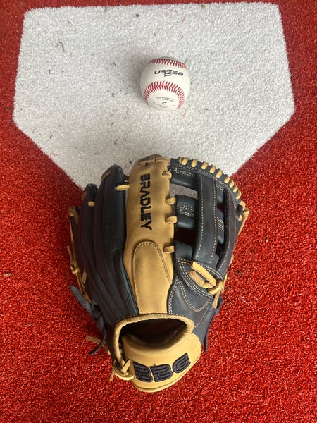 2025 Next Play RH Infield Baseball Glove 11.5" (Used)