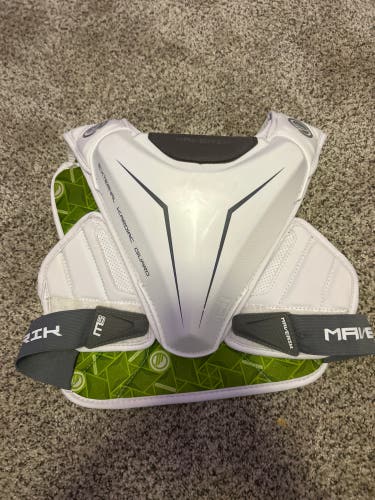 Medium Youth Maverik MX Shoulder Pads (Used)