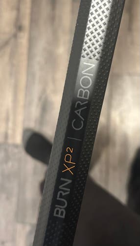 Adult Warrior BURN XP2 Carbon (New)