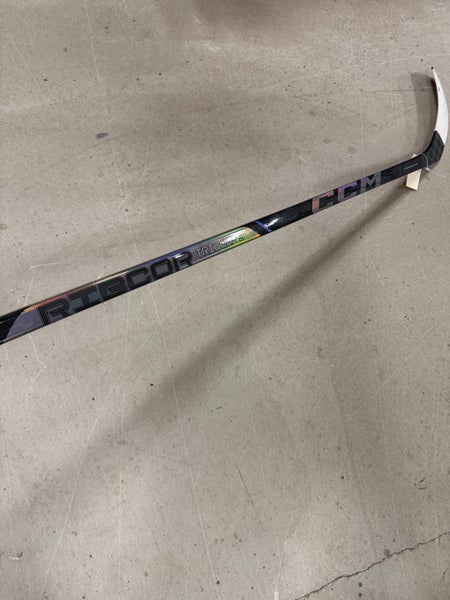 Intermediate CCM Ribcor Trigger 9 Hockey Stick Right Handed P29 55 Flex (Used)