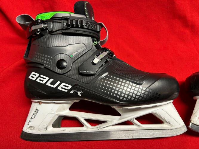 Bauer Konekt Hockey Goalie Skates Regular Width 8 (Used)