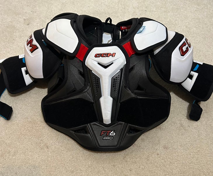 Medium Senior CCM JetSpeed FT6 Pro Shoulder Pads (Used)