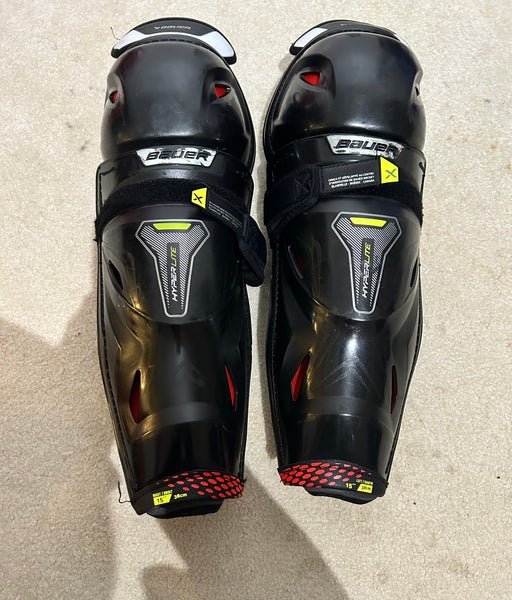 Senior Bauer Vapor Hyperlite 15" Shin Pads (Used)