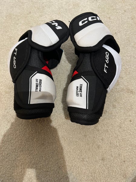 Senior Small CCM JetSpeed FT680 Elbow Pads (Used)