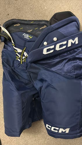 Senior Large CCM Tacks AS-V Pro Hockey Pants (Used)