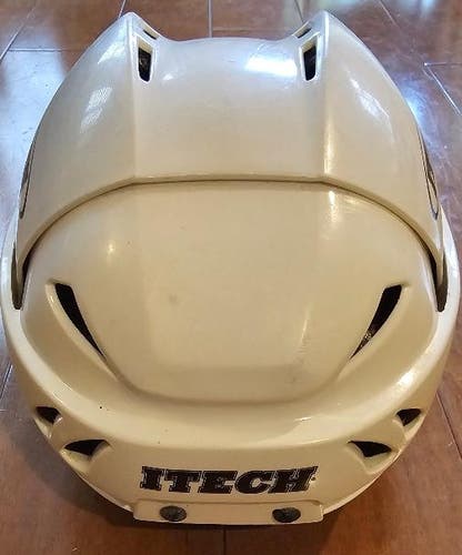 Senior Medium Itech HC 100 Hockey Helmet (Used)