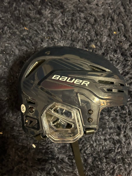 Small Bauer Re-Akt 85 Helmet (New)