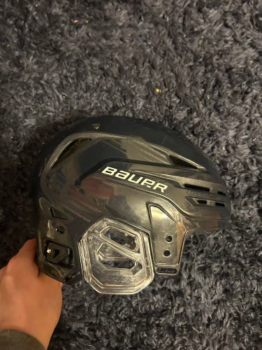 Small Bauer Re-Akt 85 Helmet (Used)