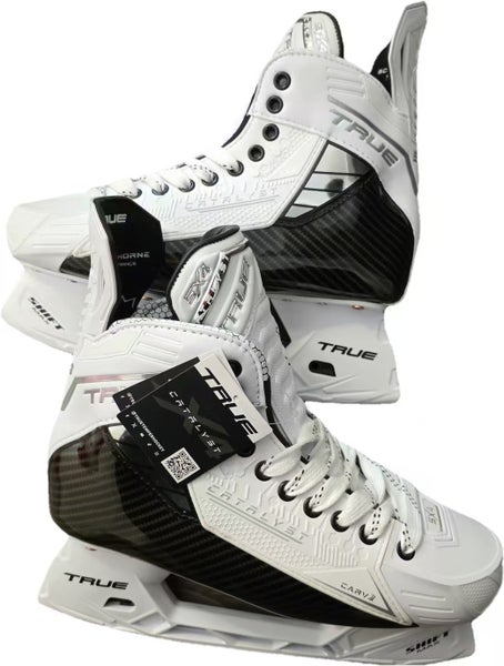 2025 True Catalyst 5X4 White Hockey Skates Wide Width 9.5 (New)