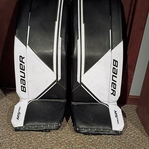 31" 2023 Bauer Supreme M5 Pro Goalie Leg Pads (Used)