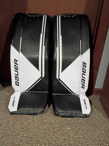 31" 2023 Bauer Supreme M5 Pro Goalie Leg Pads (Used)