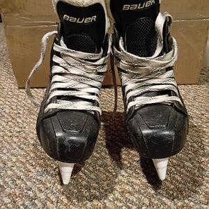 Bauer Nexus 400 Hockey Skates Regular Width Size 1.5 (Used)