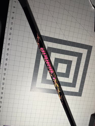 Adult Warrior Kryptolyte Shaft (Used)