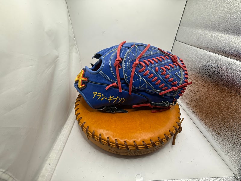 12.25" Atoms Baseball Glove 12.25" (Used)