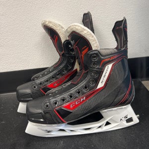 CCM JetSpeed 300 Hockey Skates Regular Width 7.5 (New)