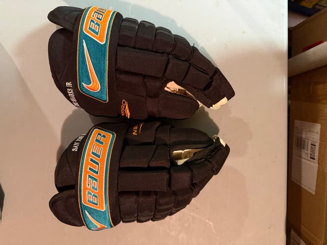 San Jose Jr Sharks Bauer NBHPro Gloves 14" (Used)