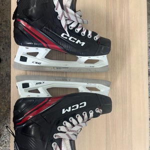 CCM Hockey Skates Regular Width 8 (Used)