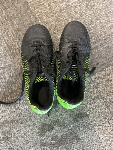 Used Vizari Soccer Indoor Shoes Green Junior 04.5 11614-S000226771