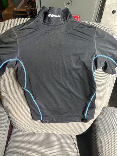 Bauer (Used) Neck guard Shirt BNQ certified Youth small