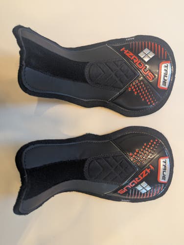 True Hzrdus Classic Felt Replacement Tongue Medium (for Senior skate sizes 7-8.5)