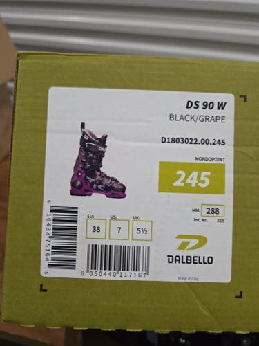 Mondo 24 & 24.5 Women's Dalbello All Mountain DS Ski Boots Soft Flex (New)