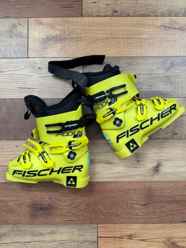 Mondo 24 & 24.5 Unisex Fischer RC4 Podium Racing Ski Boots Soft Flex (Used)