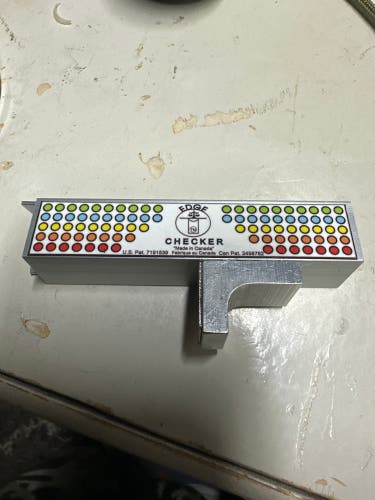 Edge Checker check level hockey skate sharpening tool