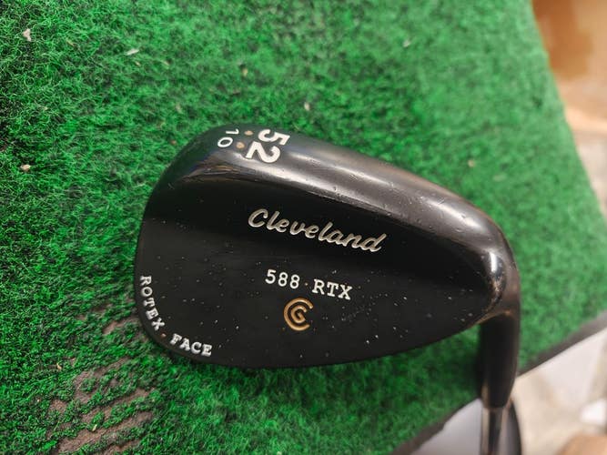Cleveland RTX 588 Rotex Face Black 52 Degree Gap Wedge GW Steel Shaft 52.10
