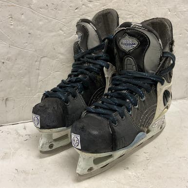 Used CCM 1052 Intermediate Hockey Skate Black Intermediate 4.5 11855-S000195912
