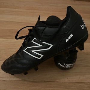 New Balance 442 V2 Academy FG Black White Wide Soccer Cleats Size 9