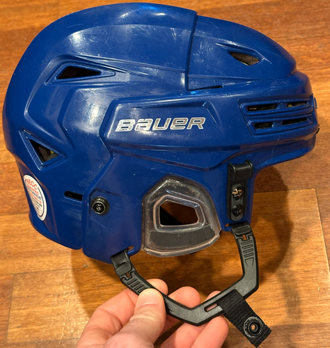 Small Bauer Re-Akt 200 Helmet (Used)
