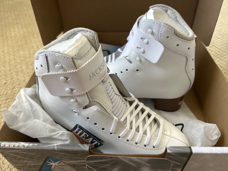 Jackson Ultima Supreme DJ5300 Figure Skate Boots Only Adult 10 (New) Women’s