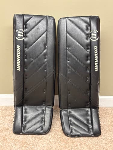 Warrior Ritual G4 Goalie Junior Leg Pads (Black/ 26+1)