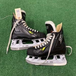 Intermediate Graf Supra 709 Hockey Skates Regular Width 6 (Used)