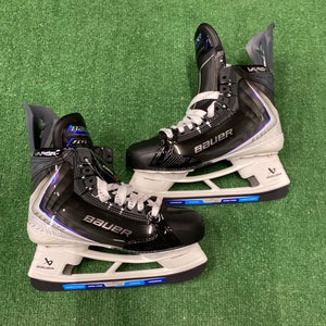 Senior Bauer Vapor Flylite Hockey Skates 9.5 (New)