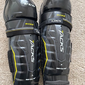 (NEW) Senior CCM Tacks 6052 15" Shin Pads