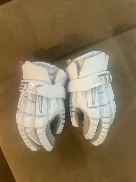 STX Surgeon RZR2 Lacrosse Gloves Medium (New)