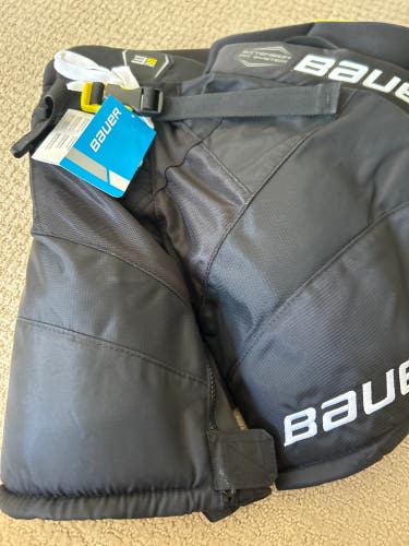 Junior Medium Bauer Supreme 3S Pro Hockey Pants (New)